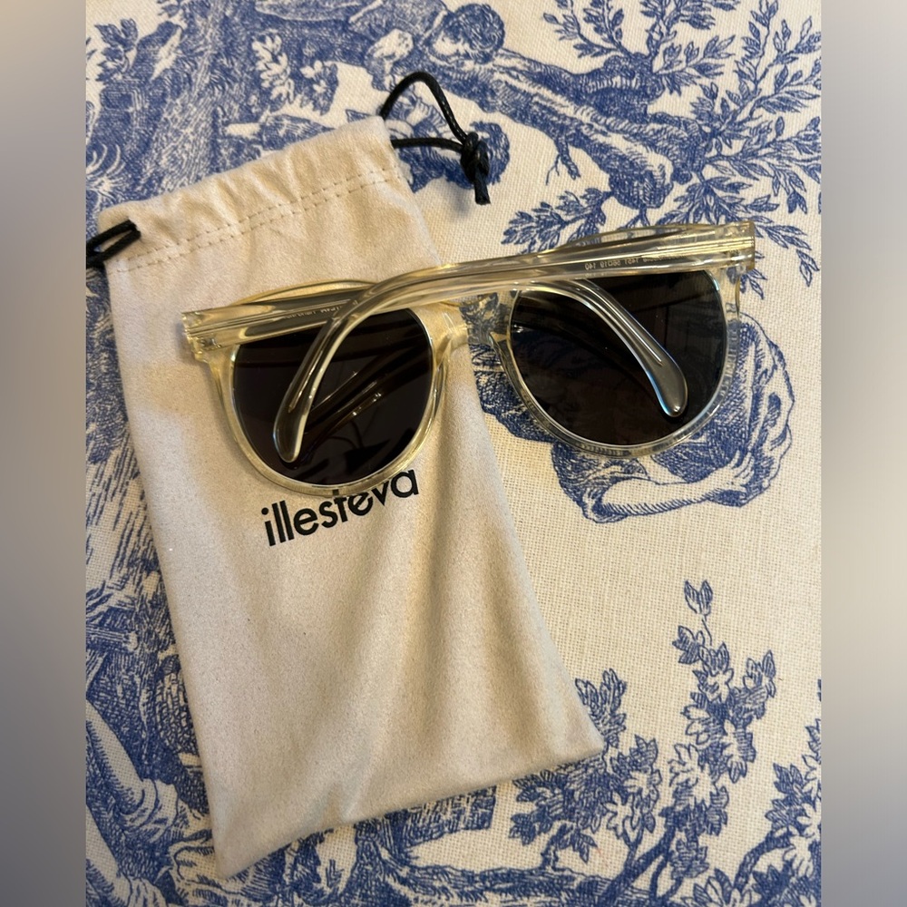 Ilesteva Mademoiselle Sunglasses - Picture 2 of 4